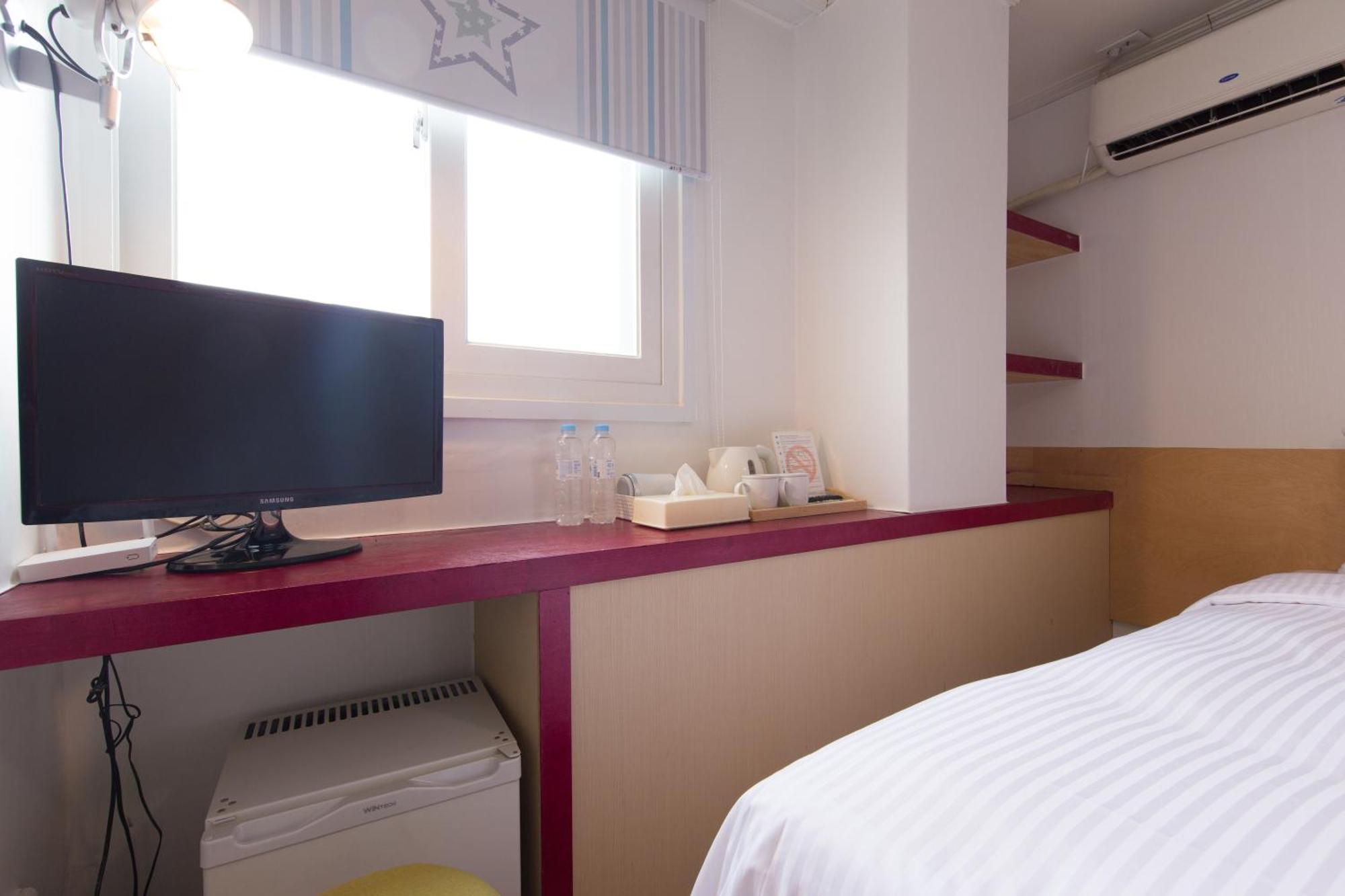 Travel Monster Hotell Seoul Exteriör bild